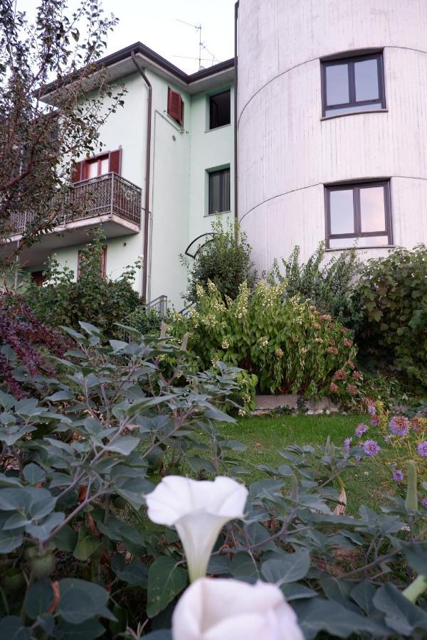 Latte E Menta Bed and Breakfast Motta Visconti Εξωτερικό φωτογραφία